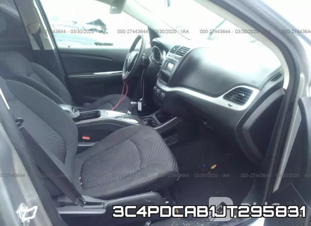 3C4PDCAB1JT295831 фото 6