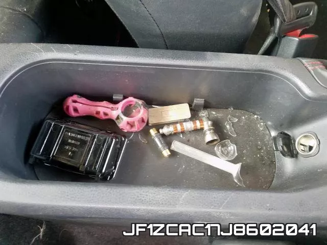 JF1ZCAC17J8602041 фото 10
