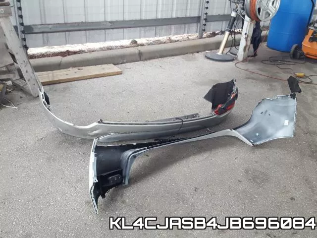 KL4CJASB4JB696084 фото 10