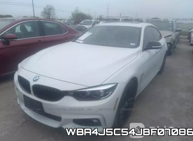 WBA4J5C54JBF07086 фото 3