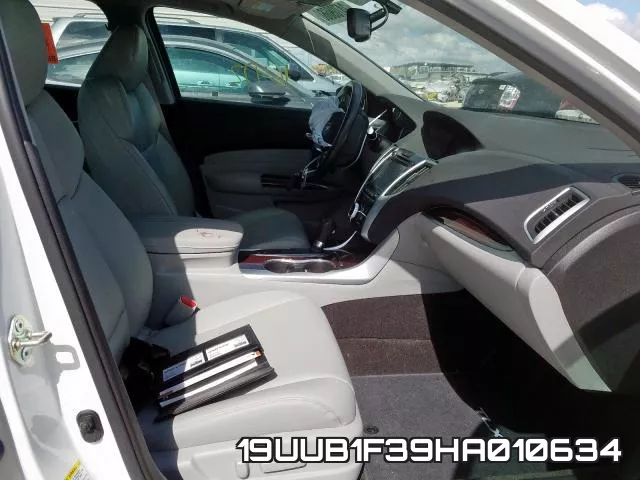 19UUB1F39HA010634 фото 6