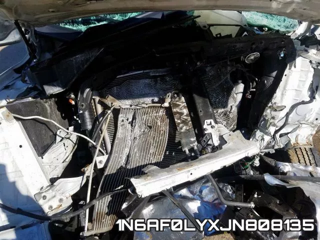 1N6AF0LYXJN808135 фото 8