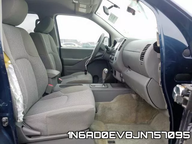 1N6AD0EV8JN757095 фото 6