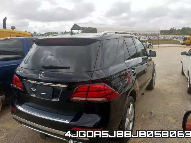 4JGDA5JB8JB058063 фото 5