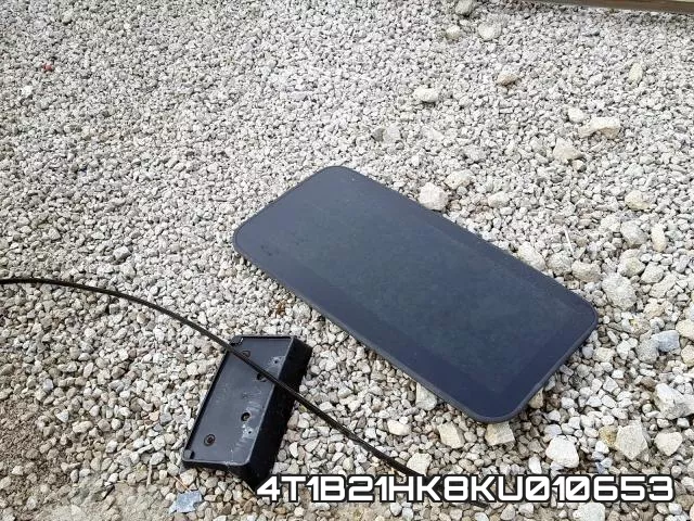 4T1B21HK8KU010653 фото 10