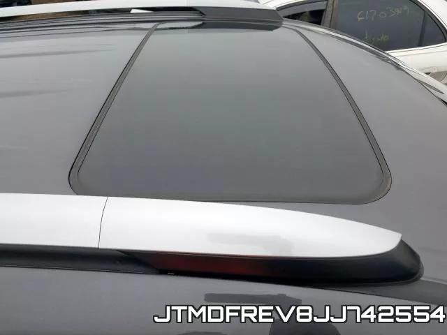 JTMDFREV8JJ742554 фото 10