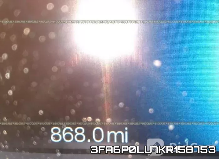 3FA6P0LU7KR158753 фото 8