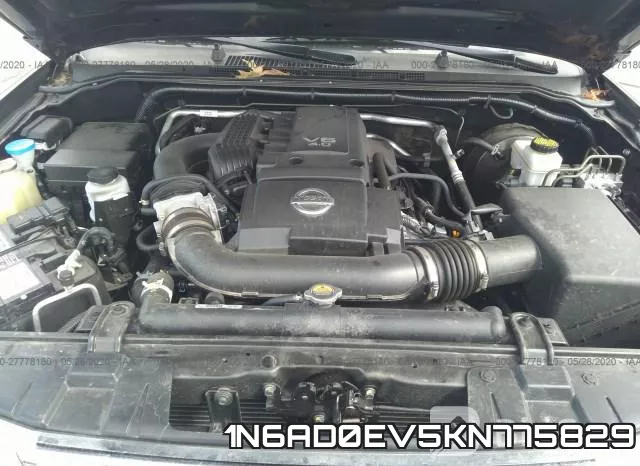 1N6AD0EV5KN775829 фото 2