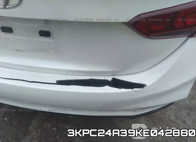 3KPC24A39KE042880 фото 7