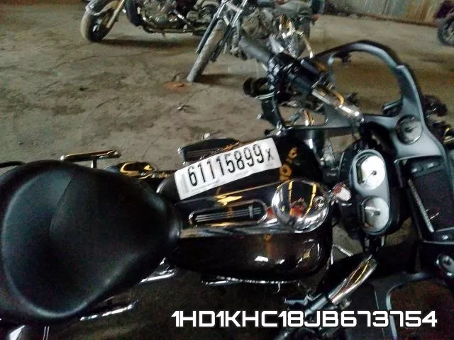 1HD1KHC18JB673754 фото 6