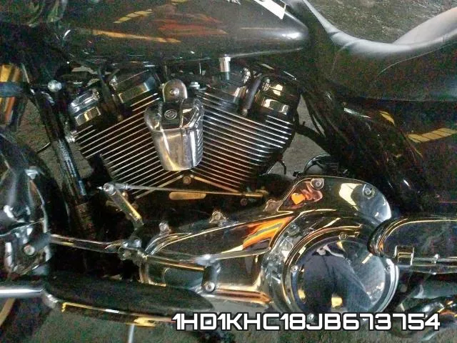 1HD1KHC18JB673754 фото 8