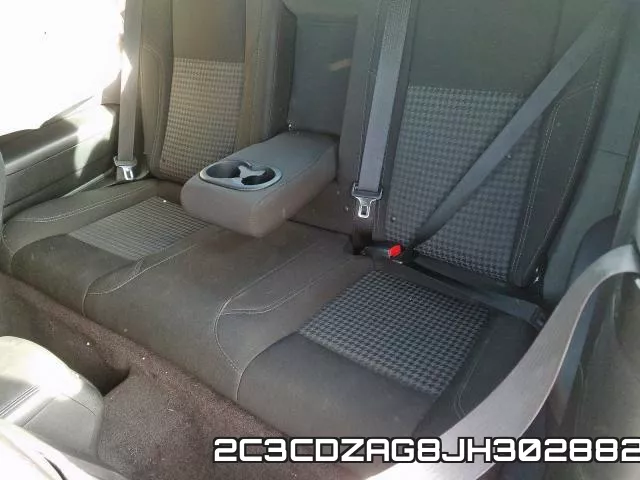 2C3CDZAG8JH302882 фото 7