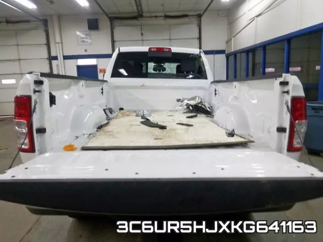 3C6UR5HJXKG641163 фото 10