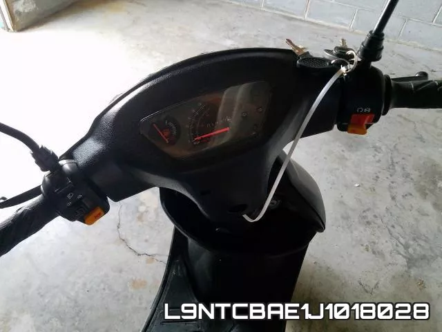 L9NTCBAE1J1018028 фото 6