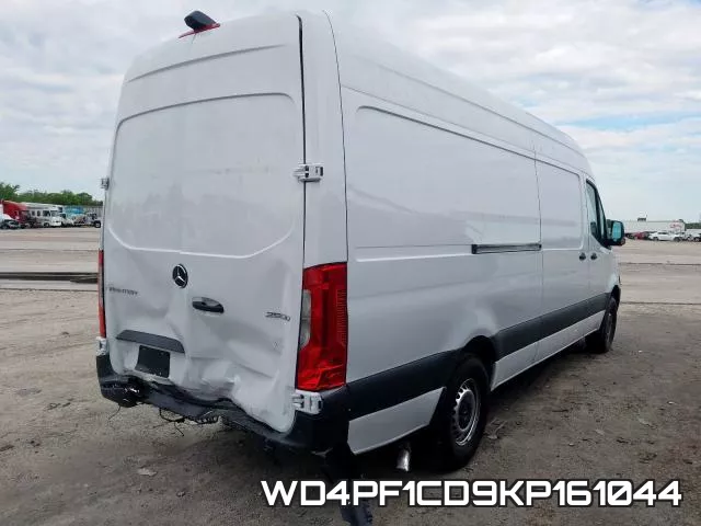 WD4PF1CD9KP161044 фото 5