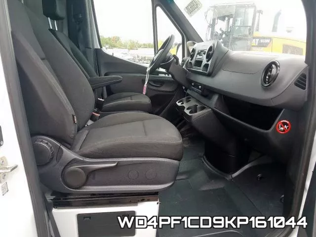 WD4PF1CD9KP161044 фото 6