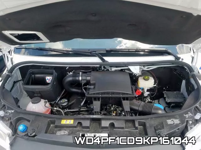 WD4PF1CD9KP161044 фото 8