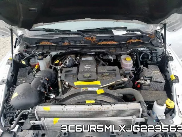 3C6UR5MLXJG223563 фото 8