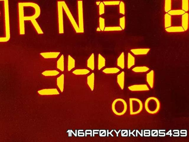 1N6AF0KY0KN805439 фото 9