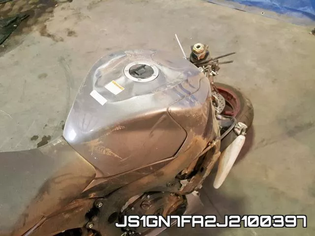 JS1GN7FA2J2100397 фото 6