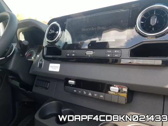 WDAPF4CD8KN021433 фото 10