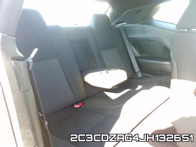 2C3CDZAG4JH132651 фото 7
