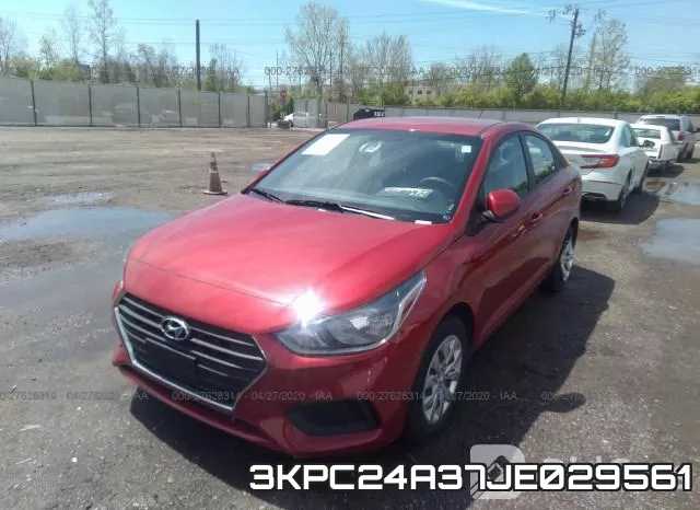 3KPC24A37JE029561 фото 3