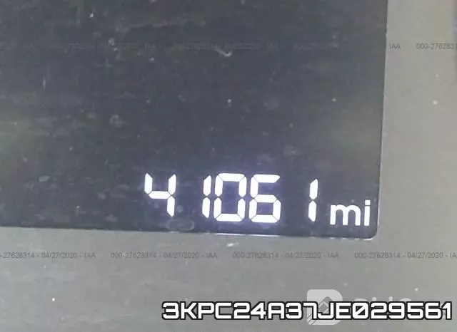 3KPC24A37JE029561 фото 8