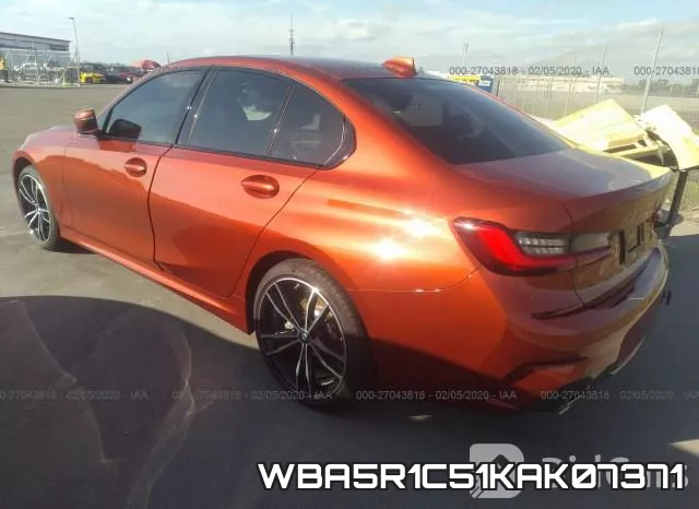 WBA5R1C51KAK07371 фото 4