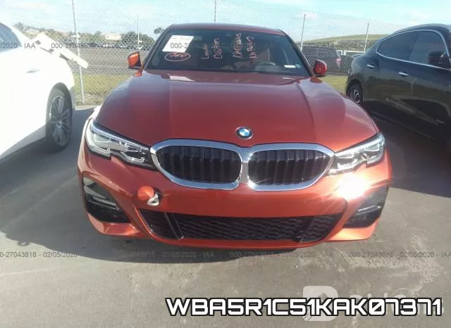 WBA5R1C51KAK07371 фото 7