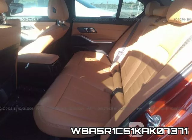 WBA5R1C51KAK07371 фото 9