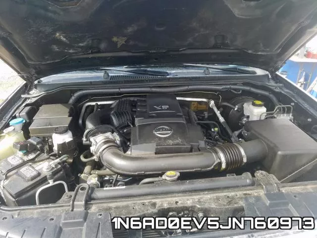 1N6AD0EV5JN760973 фото 8