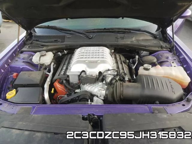 2C3CDZC95JH315832 фото 8