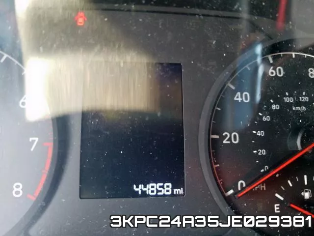 3KPC24A35JE029381 фото 9