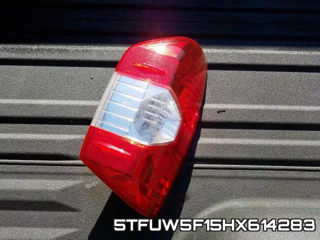 5TFUW5F15HX614283 фото 10