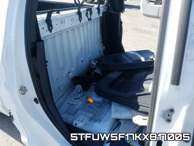 5TFUW5F17KX817005 фото 7