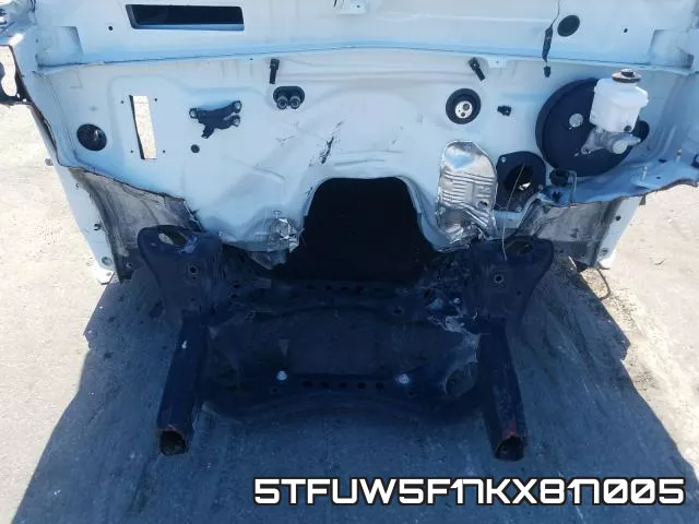 5TFUW5F17KX817005 фото 8