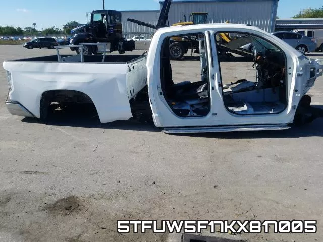 5TFUW5F17KX817005 фото 10