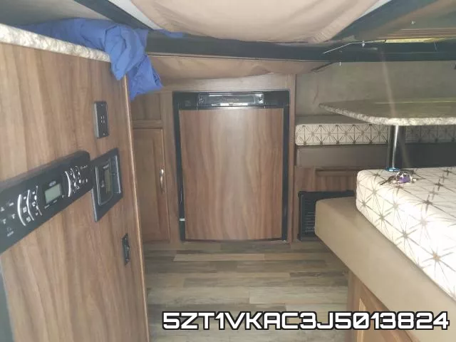 5ZT1VKAC3J5013824 фото 6