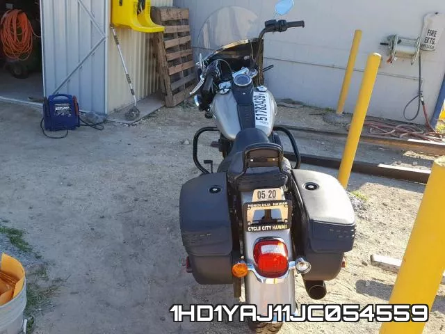 1HD1YAJ11JC054559 фото 7