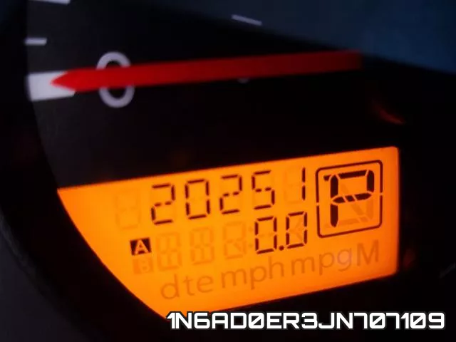 1N6AD0ER3JN707109 фото 9