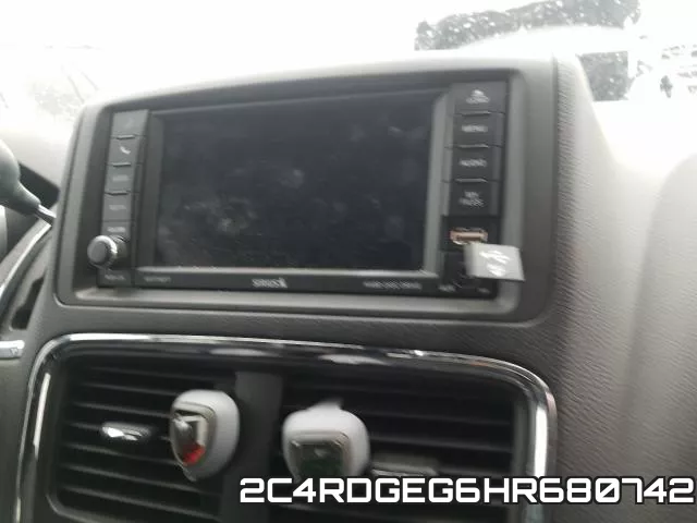 2C4RDGEG6HR680742 фото 10