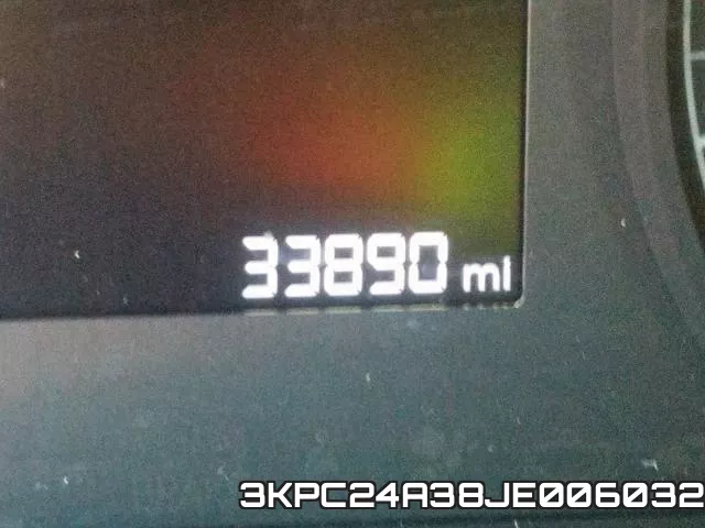 3KPC24A38JE006032 фото 9
