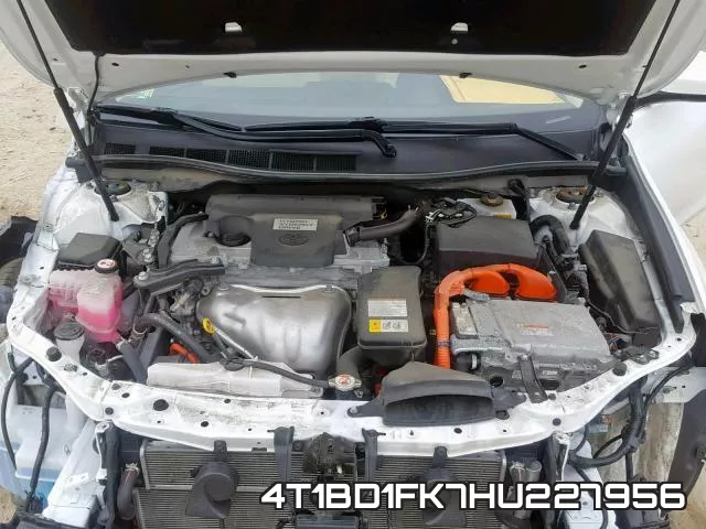 4T1BD1FK7HU227956 фото 8