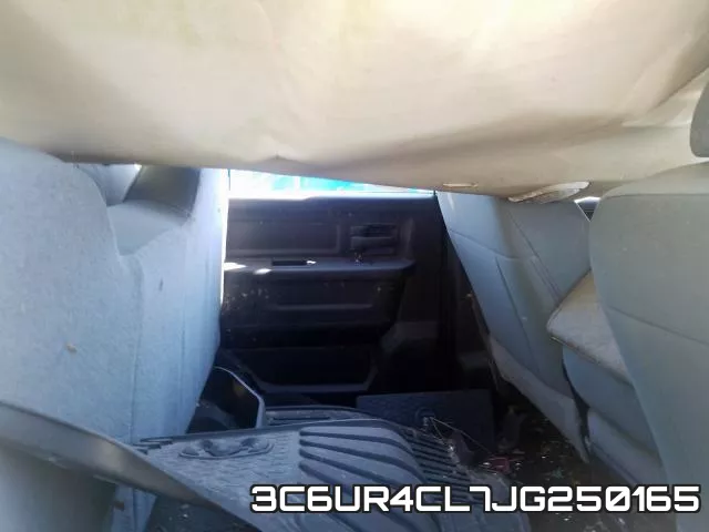 3C6UR4CL7JG250165 фото 7