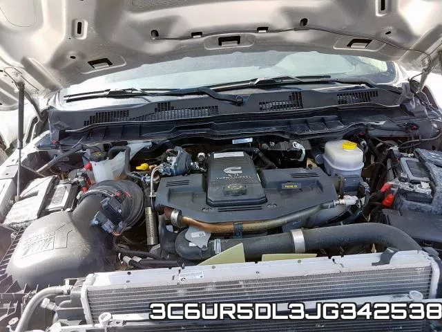 3C6UR5DL3JG342538 фото 8