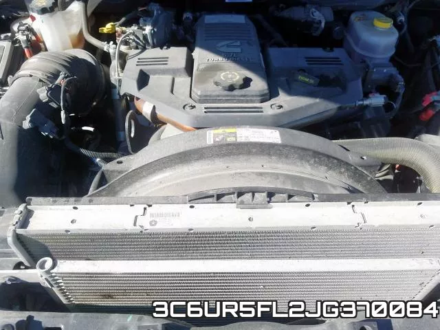 3C6UR5FL2JG370084 фото 8