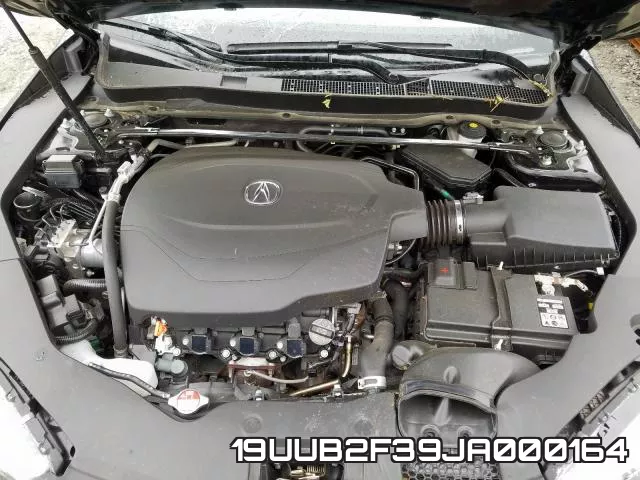 19UUB2F39JA000164 фото 8
