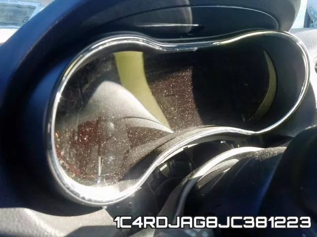 1C4RDJAG8JC381223 фото 9