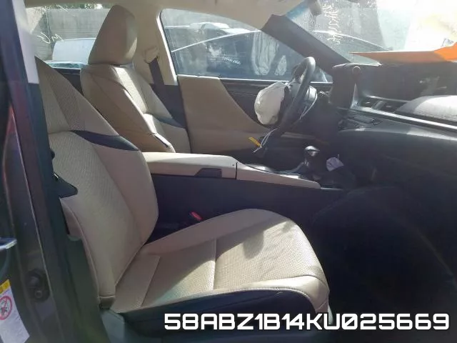 58ABZ1B14KU025669 фото 6